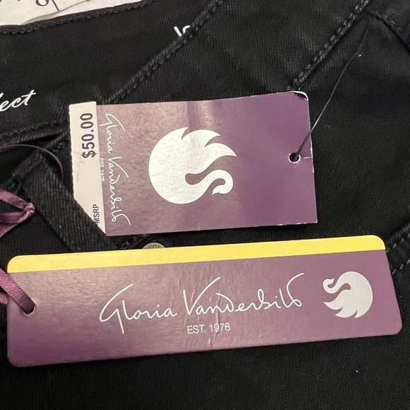 Gloria Vanderbilt “Jessa” Skinny Jeans - Picture 2 of 8